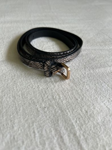 Leopard print belt