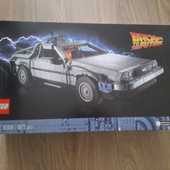 LEGO Icons 10300 Back to the Future Time Machine DeLorean