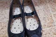 Girl's shoes, Clarkes size 1.5