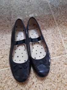 Girl's shoes, Clarkes size 1.5