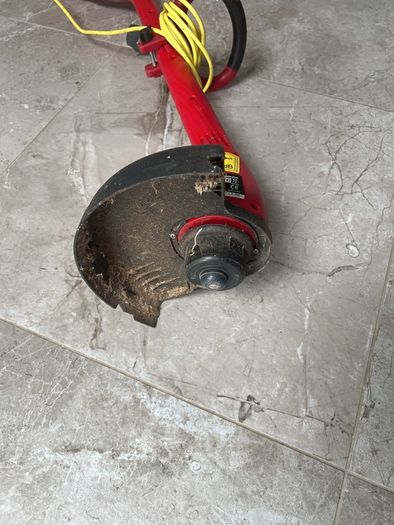 Electric strimmer