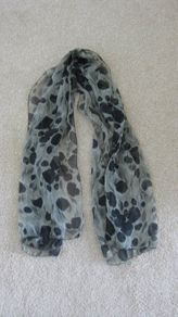 ladies grey and black lepoard print style lightweight scarf