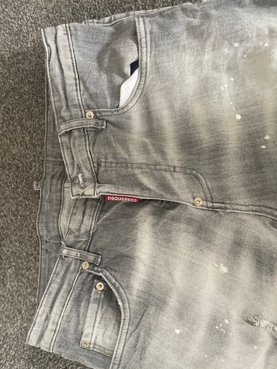 Dsquared jeans size 46