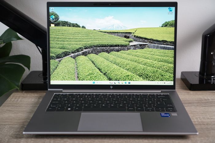 HP ZBook Firefly G10 Mobile Workstation | i7-1355U | RTX A500 4GB | 16GB DDR5