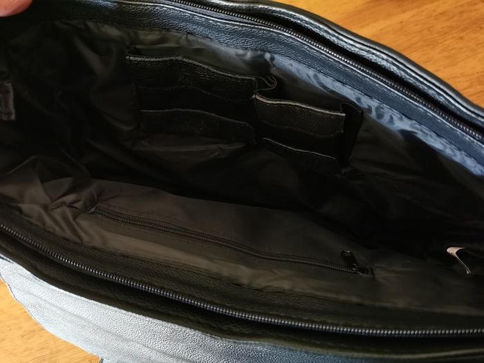 Casual handbag genuine leather black Stylish office bag for documents laptop Shoulder