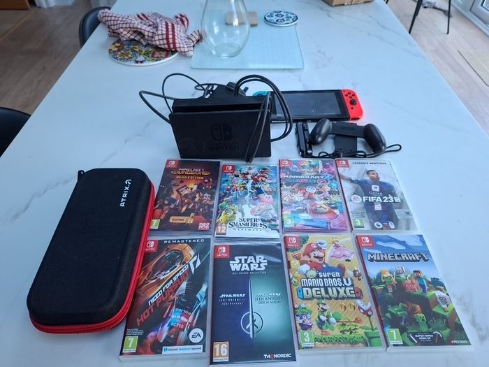 Nintendo Console Bundle including 8 games