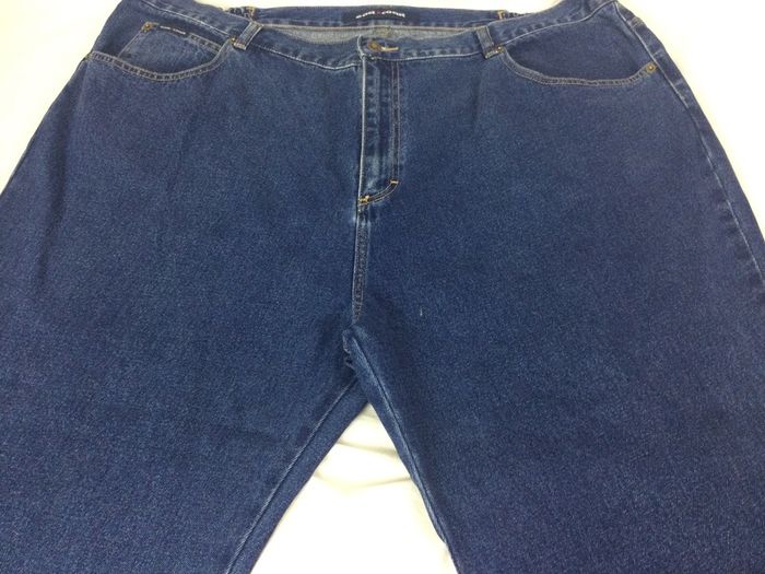 Ladies blue denim plus size jeans size 28L Includes Postage