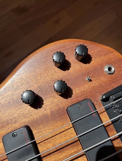 Status 5 String Bass