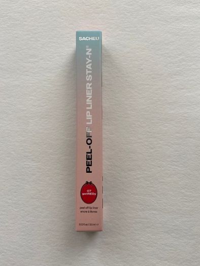 Sacheu peel off Lip liner in get ready