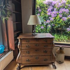 Antique Chest of Drawers