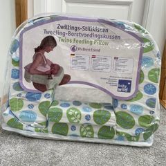 My Brest Friend twin breastfeeding pillow