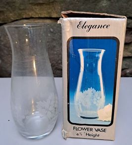 Vintage Elegance Flower Vase