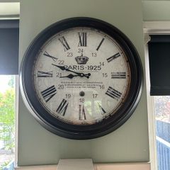 Black and white Paris clock