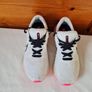 2022 nike react infinity flyknit 3 Size 7.5 eu 42 white/pink in excellent condition Image 3