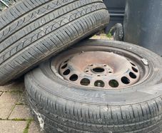 Set of 4 VW Steel Wheels with Tyres 215/60 R16 Excellent Condition