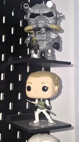 3D-printed Funko Pop stand for IKEA Skadis Pegboard