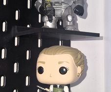 3D-printed Funko Pop stand for IKEA Skadis Pegboard