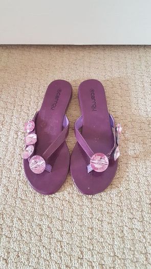 Ladies summer sandals