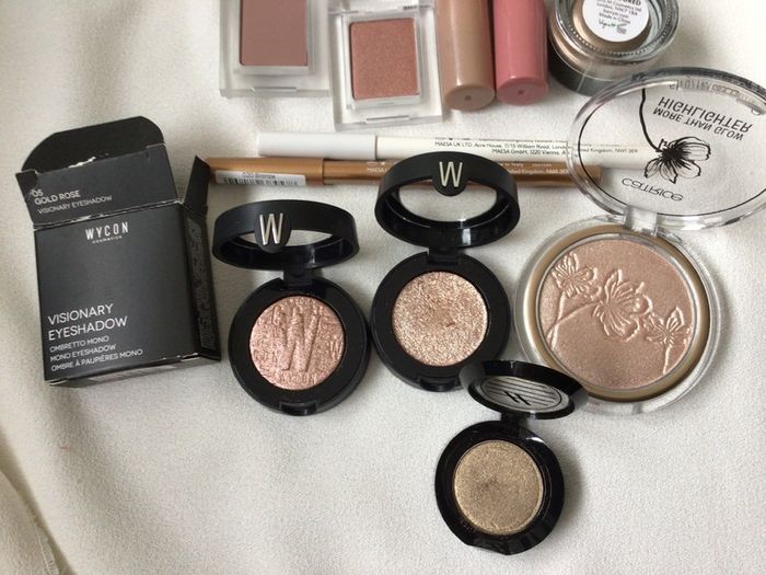 Make up Bundle New and Swatched