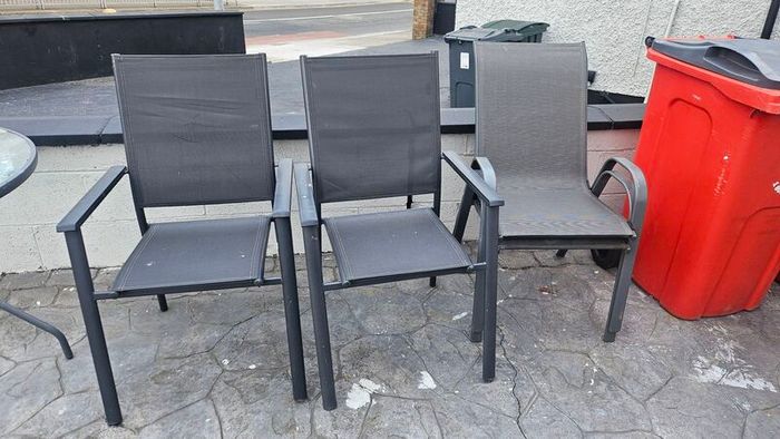 FREE garden table & chairs