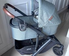 Uppababy Vista V2 Gwen immaculate