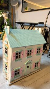 beautiful doll house