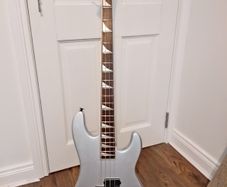 Jackson Concert Bass.