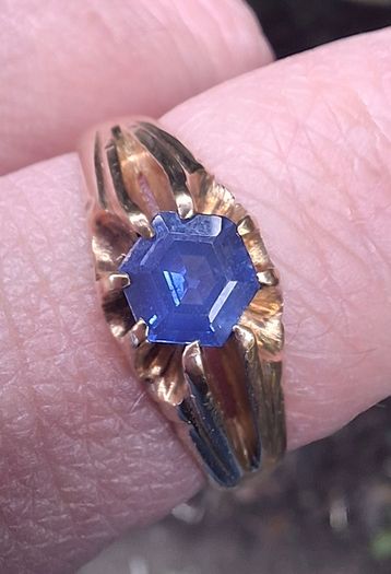 Gold Sapphire Ring