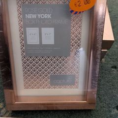 Photo Frames (2 new, 2 used)