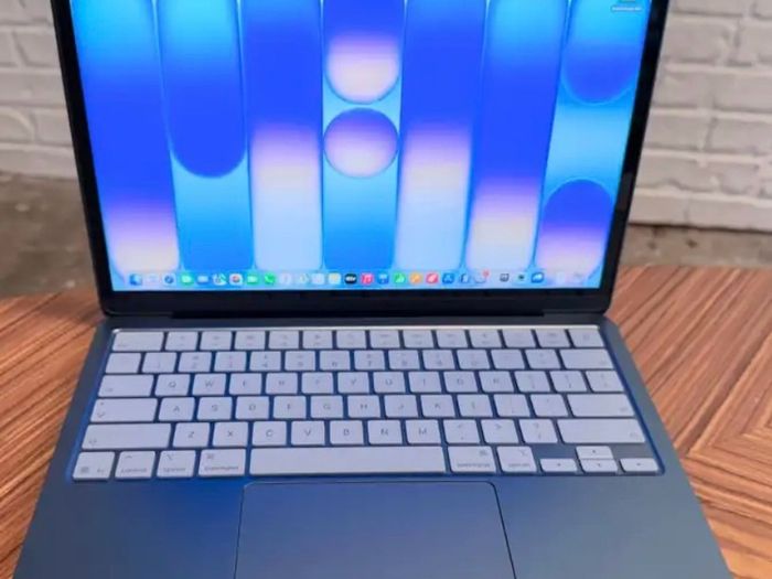 Macbook Neo 512GB Touch ID (purchased March 2026)