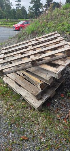 free pallets