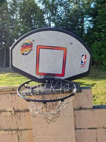 basketball hoop