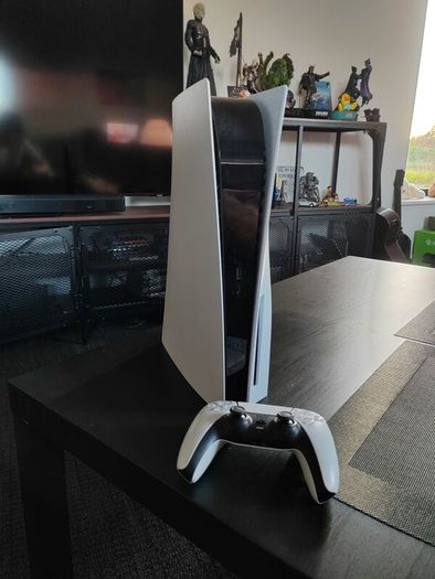 PlayStation 5 (disk version). PS5