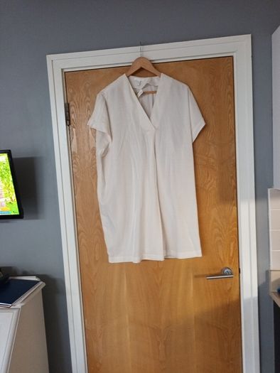 H&M Dress. Size XS - 10/12.  B.N.W.T.