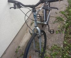 B'Twin Riverside 120 hybrid bike from Decathlon