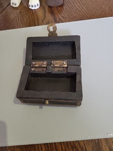Trinket treasure box