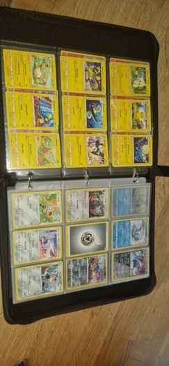Pokemon Card Holder