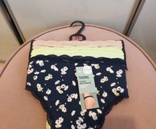 Marks and Spencers ladies briefs