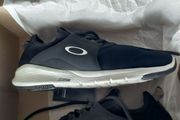Oakley trainers 8uk New