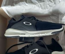 Oakley trainers 8uk New