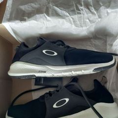 Oakley trainers 8uk New