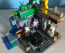 Lego Minecraft Skeleton Dungeon