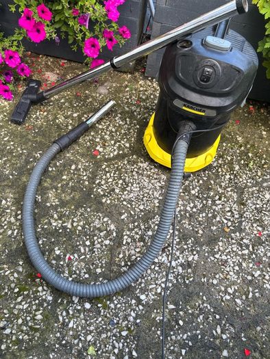Karcher Ash Vacuum AD 4 Premium