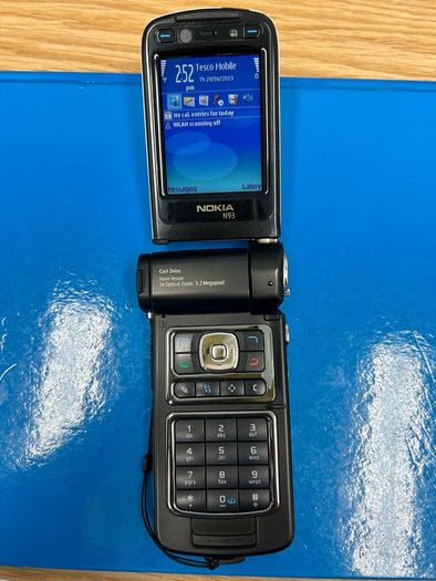 Nokia N93