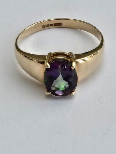 9ct Yellow Gold Mystic Topaz Solitaire Ring
