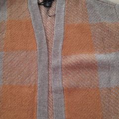 brand new genuine DKNY cardigan size US (S)