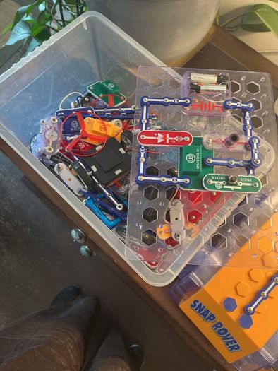 snap circuits toy