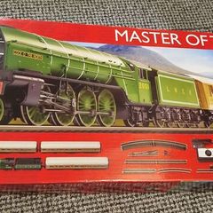 hornby master of the glens train set, brand new