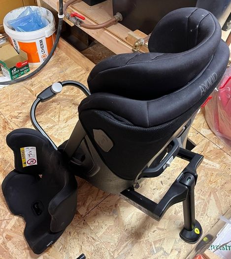 Axkid One Car Seat