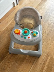 baby walker